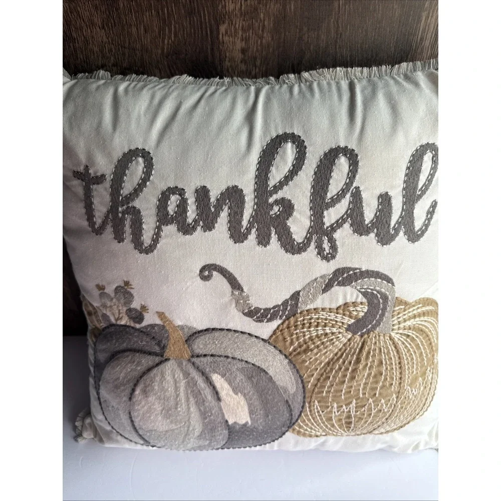 Pumpkin‎ Thankful Pillow Embroidered Decorative Throw Pillow Fall Decor 18x18